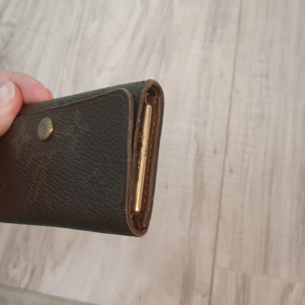 Louis Vuitton Monogram Canvas Multicles Key Holder